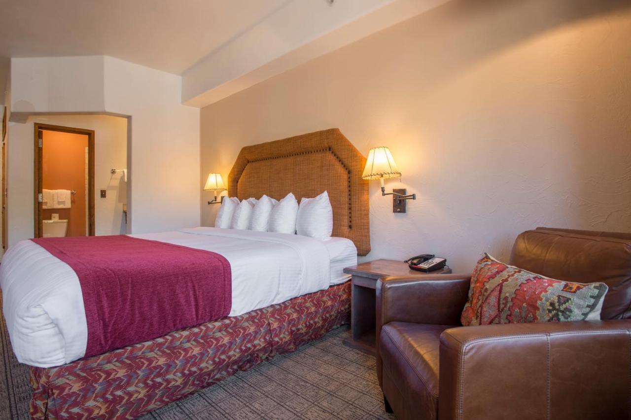 Table Mountain Inn Голден Экстерьер фото